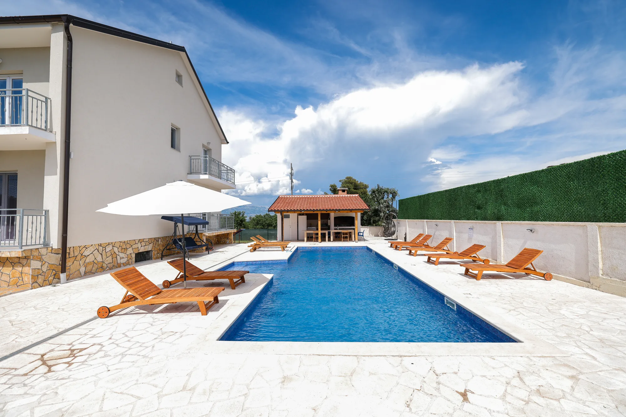 Villa Vera s bazenom — fotografija 4