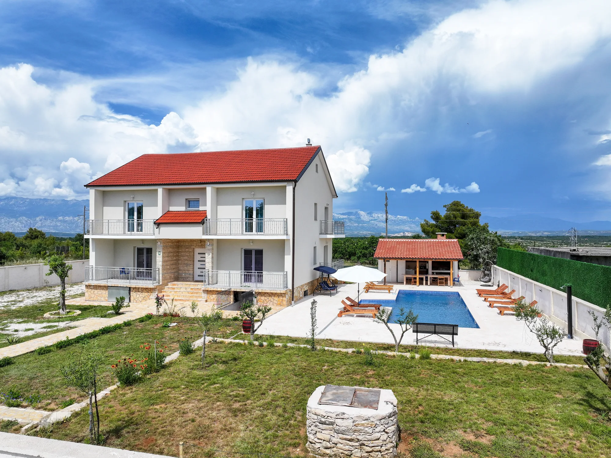 Villa Vera s bazenom — fotografija 9